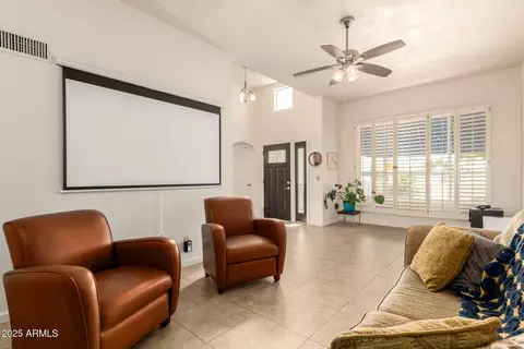 Living - 1316 E Winged Foot Rd, Phoenix, AZ 85022 photo 1 of 2