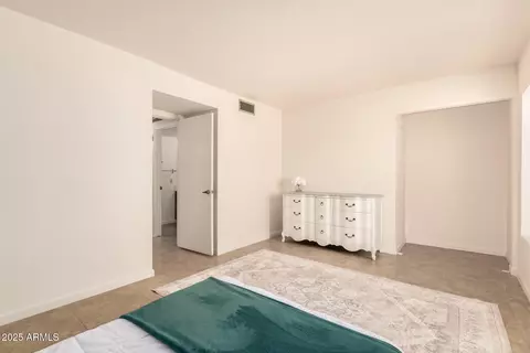 Bedroom - 1316 E Winged Foot Rd, Phoenix, AZ 85022 photo 2 of 3