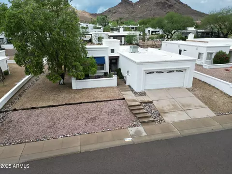 Exterior - 1316 E Winged Foot Rd, Phoenix, AZ 85022 photo 6 of 7