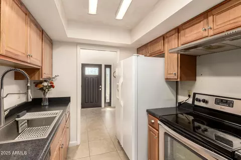 Kitchen - 1316 E Winged Foot Rd, Phoenix, AZ 85022 photo 1 of 3