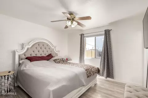 Bedroom - 433 E Taylor St, Tempe, AZ 85288 photo 1 of 4
