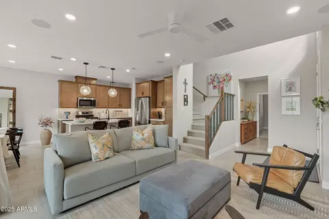 737 E Rojo Way #103, Gilbert, AZ 85297