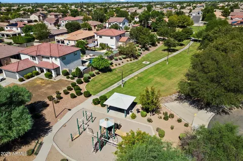 2145 E Longhorn Pl, Chandler, AZ 85286