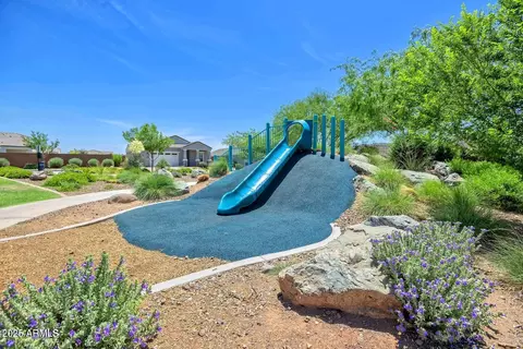 2323 E Questa Dr, Phoenix, AZ 85024 photo 9