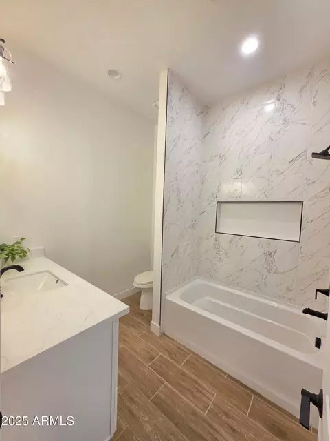 Bath - 1225 N Ironwood Dr, Apache Junction, AZ 85120 photo 15 of 17
