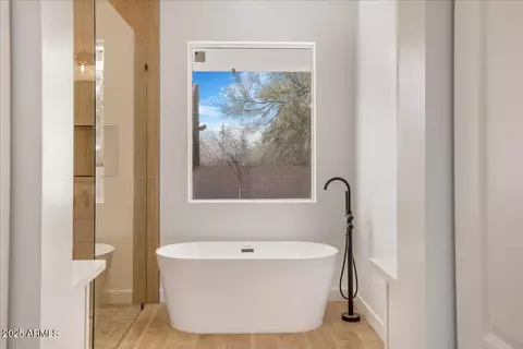 Bath - 1225 N Ironwood Dr, Apache Junction, AZ 85120 photo 13 of 17