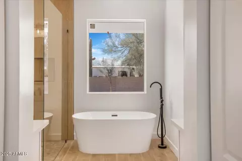 Bath - 1225 N Ironwood Dr, Apache Junction, AZ 85120 photo 6 of 17