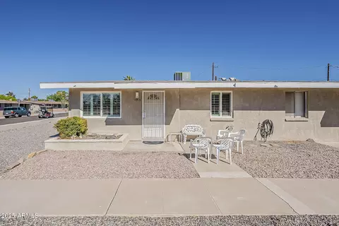10518 W Oakmont Dr, Sun City, AZ 85351