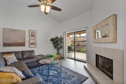 9430 E Mission Ln #201, Scottsdale, AZ 85258