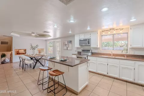 Kitchen - 2013 E Lockwood St, Mesa, AZ 85213 photo 1 of 2