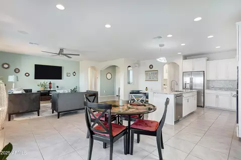 6363 W Springfield Way, Florence, AZ 85132