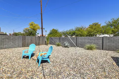 Exterior - 1986 E Palmcroft Dr, Tempe, AZ 85282 photo 7 of 8