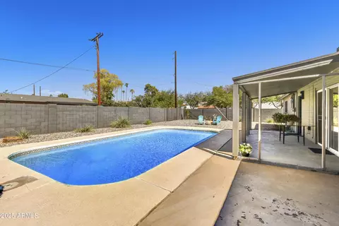 Exterior - 1986 E Palmcroft Dr, Tempe, AZ 85282 photo 5 of 8