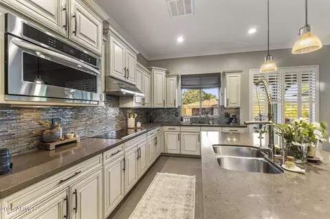 1130 E Clifton Ct, Gilbert, AZ 85295 photo 7