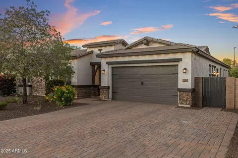1130 E Clifton Ct, Gilbert, AZ 85295 photo 3