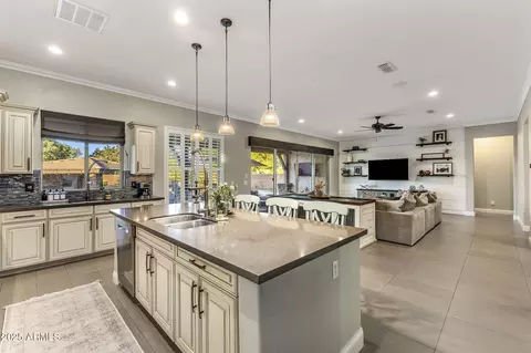 1130 E Clifton Ct, Gilbert, AZ 85295 photo 11