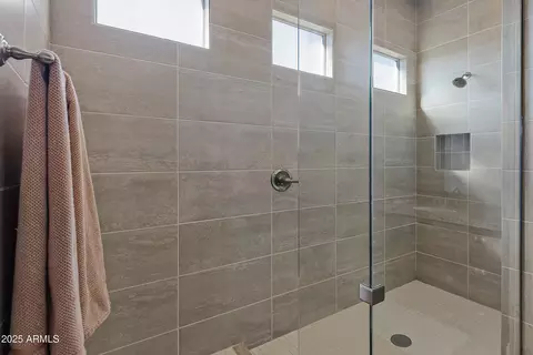 Bath - 1439 E Mead Dr, Gilbert, AZ 85298 photo 7 of 8