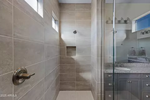 Bath - 1439 E Mead Dr, Gilbert, AZ 85298 photo 8 of 8
