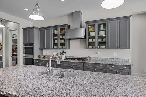 Kitchen - 1439 E Mead Dr, Gilbert, AZ 85298 photo 7 of 8