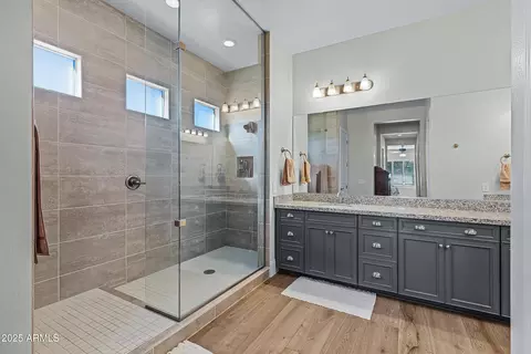 Bath - 1439 E Mead Dr, Gilbert, AZ 85298 photo 4 of 8