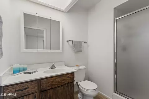 Bath - 8065 E Meseto Ave, Mesa, AZ 85209 photo 2 of 2