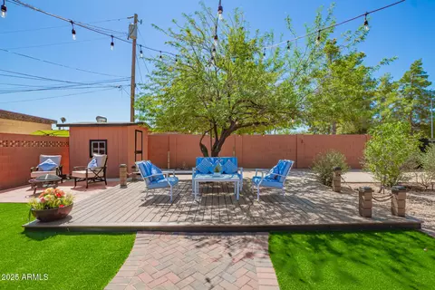 Exterior - 2201 E Kings Ave, Phoenix, AZ 85022 photo 12 of 13