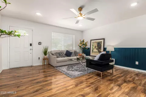 Living - 2201 E Kings Ave, Phoenix, AZ 85022 photo 2 of 2