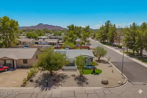 2201 E Kings Ave, Phoenix, AZ 85022