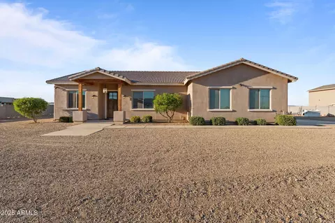Exterior - 21944 W Gambit Trl, Wittmann, AZ 85361 photo 2 of 14