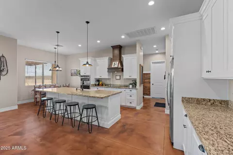 Kitchen - 21944 W Gambit Trl, Wittmann, AZ 85361 photo 5 of 5