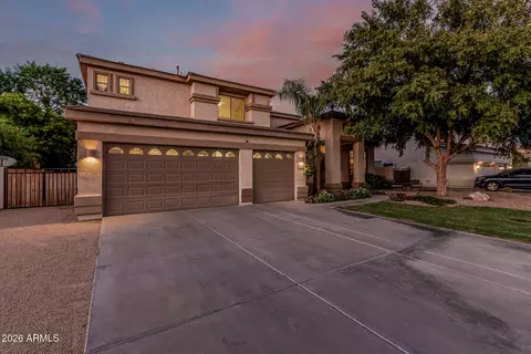 Exterior - 246 E Frances Ln, Gilbert, AZ 85295 photo 1 of 5