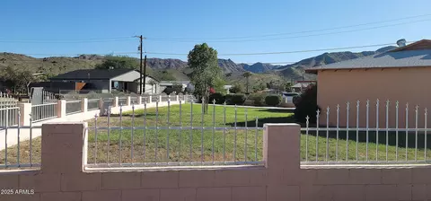 Exterior - 9448 S 10th Ave, Phoenix, AZ 85041 photo 2 of 5