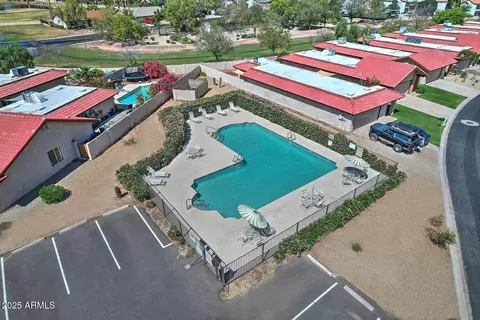 Exterior - 5202 E Tamblo Dr, Phoenix, AZ 85044 photo 9 of 10