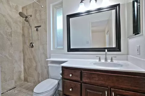Bath - 5202 E Tamblo Dr, Phoenix, AZ 85044 photo 1 of 3