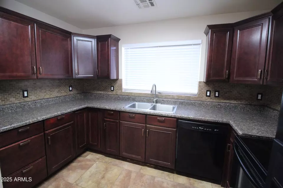 Kitchen - 1507 W Mesquite Ave, Apache Junction, AZ 85120 photo 1 of 3