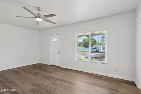 2310 E Amelia Ave, Phoenix, AZ 85016 photo 9