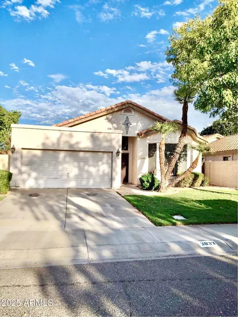 3833 N Carnation Ln, Avondale, AZ 85392