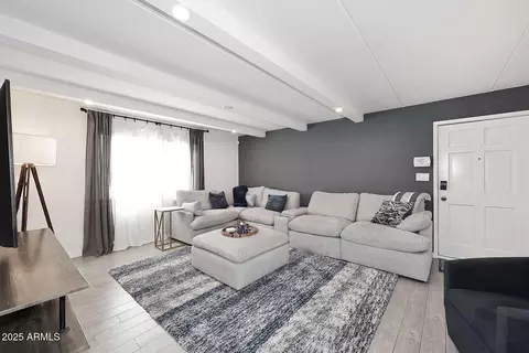 4201 E Camelback Rd #9, Phoenix, AZ 85018
