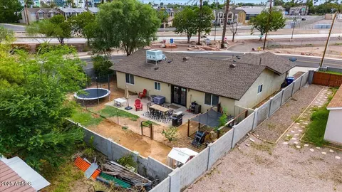 View/Area - 2540 E Mcarthur Dr, Tempe, AZ 85288 photo 3 of 5