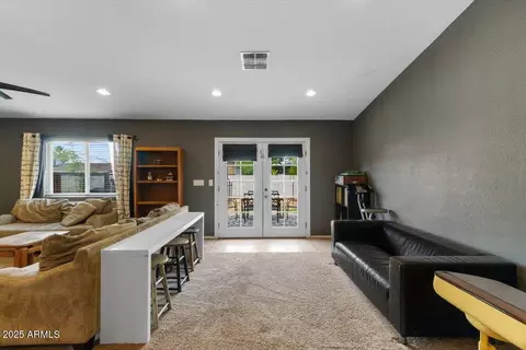Living - 2540 E Mcarthur Dr, Tempe, AZ 85288 photo 1 of 2