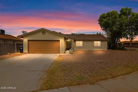 2540 E Mcarthur Dr, Tempe, AZ 85288