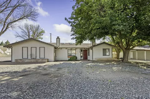 4195 E Valley Ln, Rimrock, AZ 86335