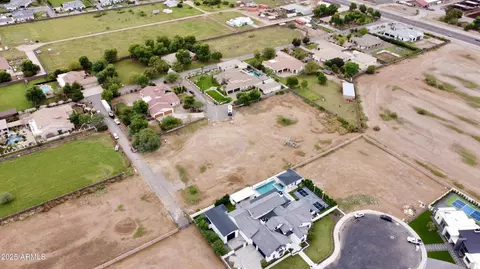 1765 E Camina Plata Ct #-, Gilbert, AZ 85298 photo 4