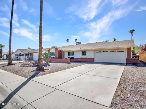 10625 W Alice Ave, Peoria, AZ 85345