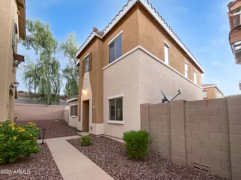 Exterior - 4704 E Laurel Ave, Gilbert, AZ 85234 photo 5 of 6