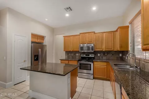 Kitchen - 3398 E Vaughn Ave, Gilbert, AZ 85234 photo 1 of 2
