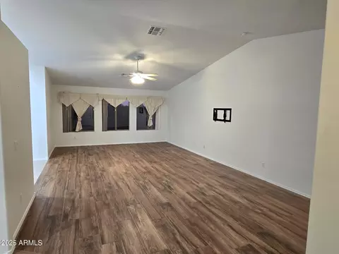 Living - 2101 S Meridian Rd #417, Apache Junction, AZ 85120 photo 1 of 5