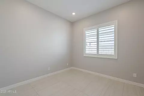Bedroom - 1320 E Beechnut Pl, Chandler, AZ 85249 photo 5 of 8