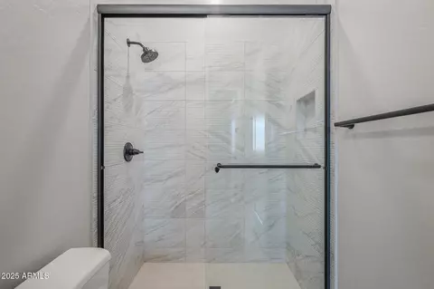 Bath - 1320 E Beechnut Pl, Chandler, AZ 85249 photo 4 of 7