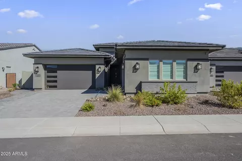 Exterior - 1320 E Beechnut Pl, Chandler, AZ 85249 photo 2 of 6